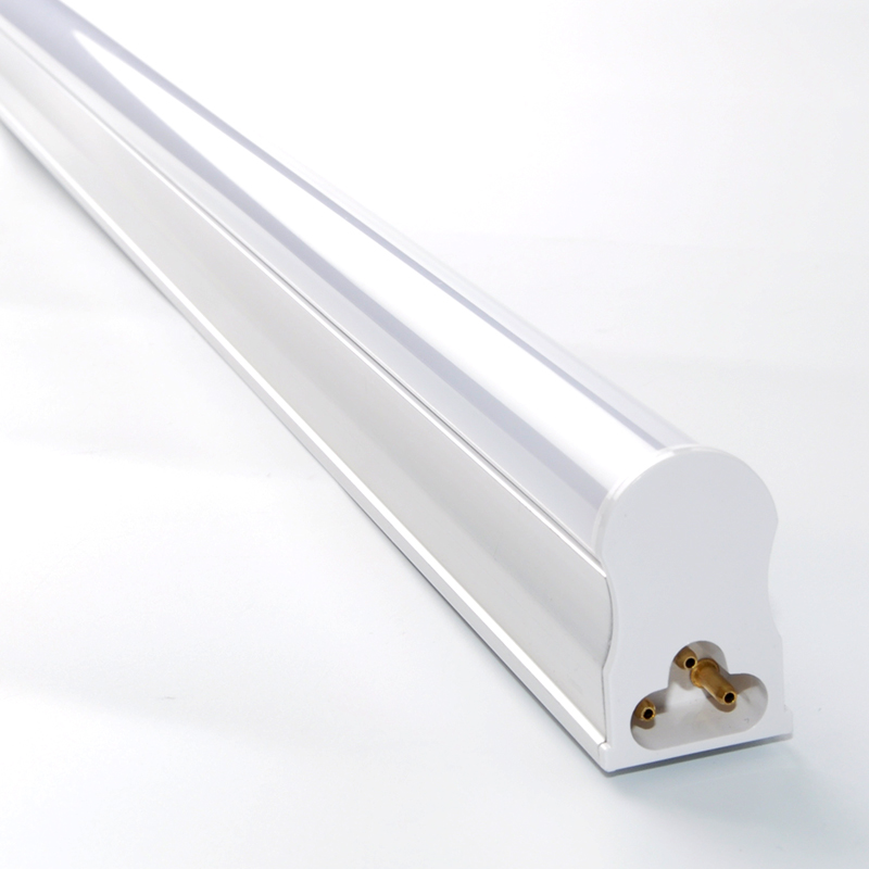 TUBO LED 16W T5 CON BASE 1.2M